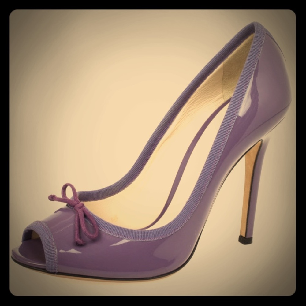 🎉HP🎉 D&G Patent Peep Toe Pumps